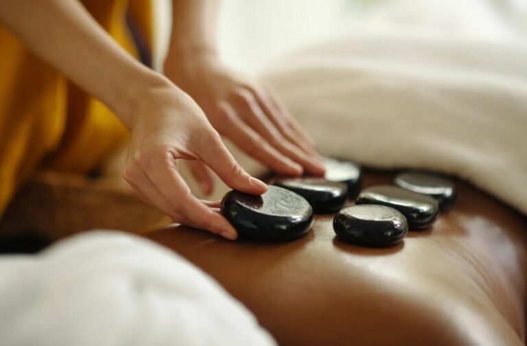 What Happens to Your Body During a Hot Stone Massage